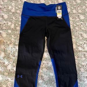Under Armour Black & Blue Womens Heatgear Crop Leggings M